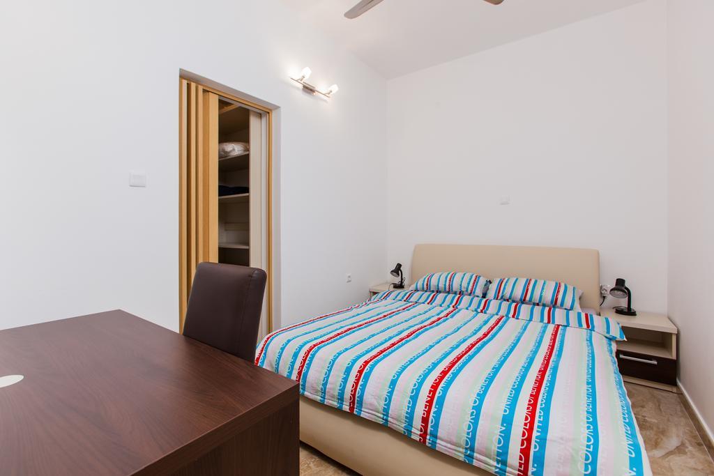 La Perla Apartments Sutivan Exterior foto